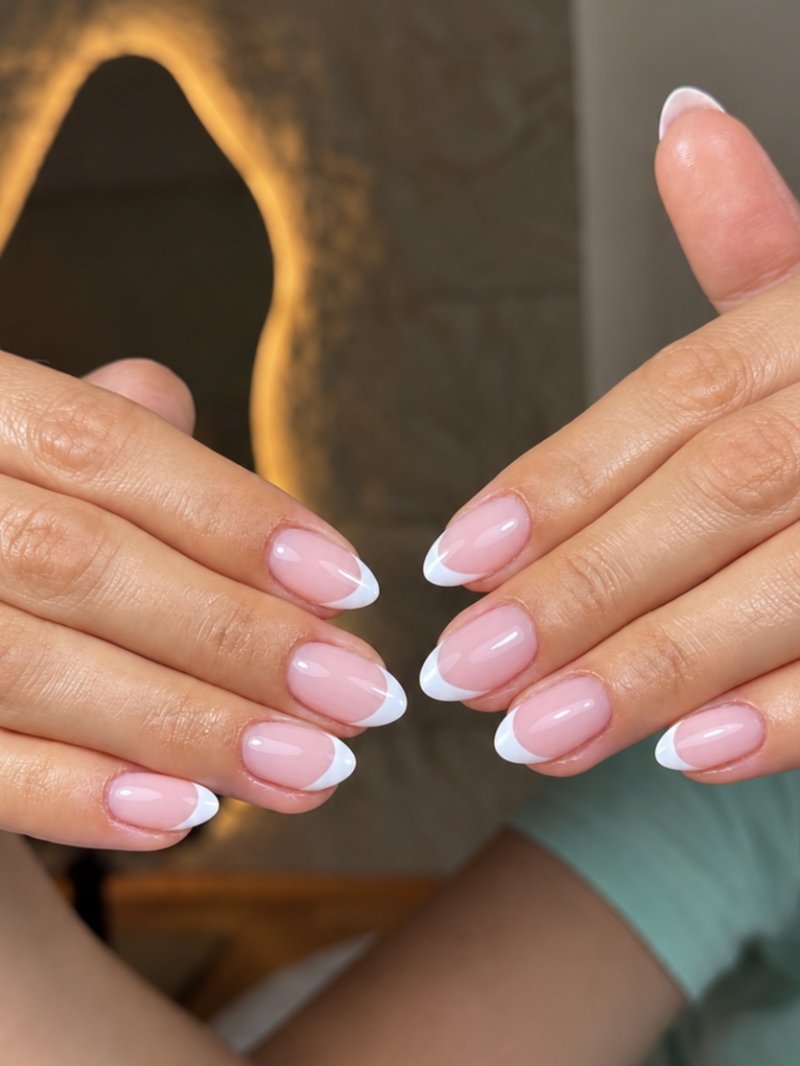 BIAB met witte French tips